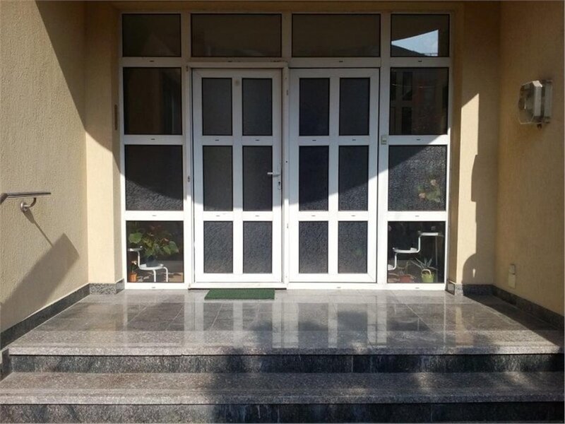 Vanzare vila Lux-Jiului